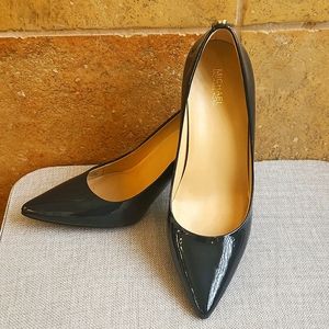 Michael Kors Navy Blue Patent Leather heels